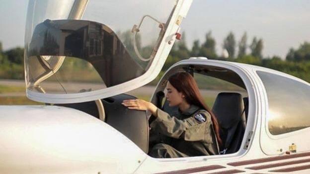 流星花园|泰版《流星花园》藤堂静真人更不得了！法律系学霸还会开飞机