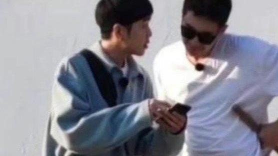 林更新|林更新近照遭吐槽，身材发福大肚腩抢镜，体型快赶上岳云鹏