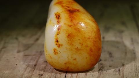 锲而不舍&生机盎然|和田玉籽料“枣红皮原石”