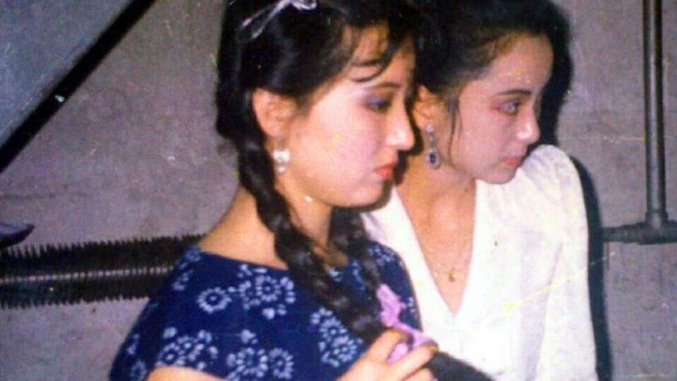 陈晓旭|陈晓旭与身边朋友罕见合影，脱下戏装的她，图片中依然惊艳