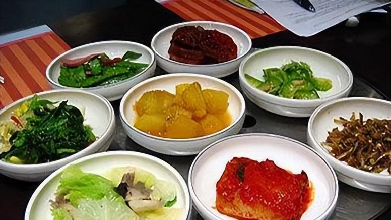 胃黏膜|入冬前，养好胃：日常少做3件事，少吃4种食物，胃会感激你