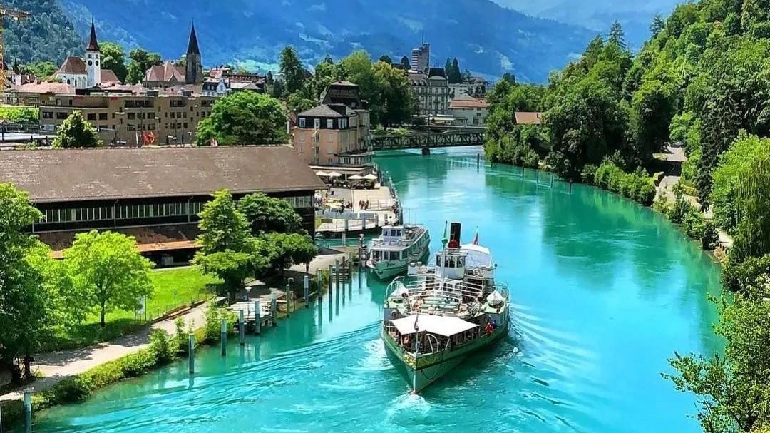 爱的迫降|瑞士丨2020年最火韩剧《爱的迫降》瑞士取景地，就在阿尔卑斯山下的童话小镇里，你