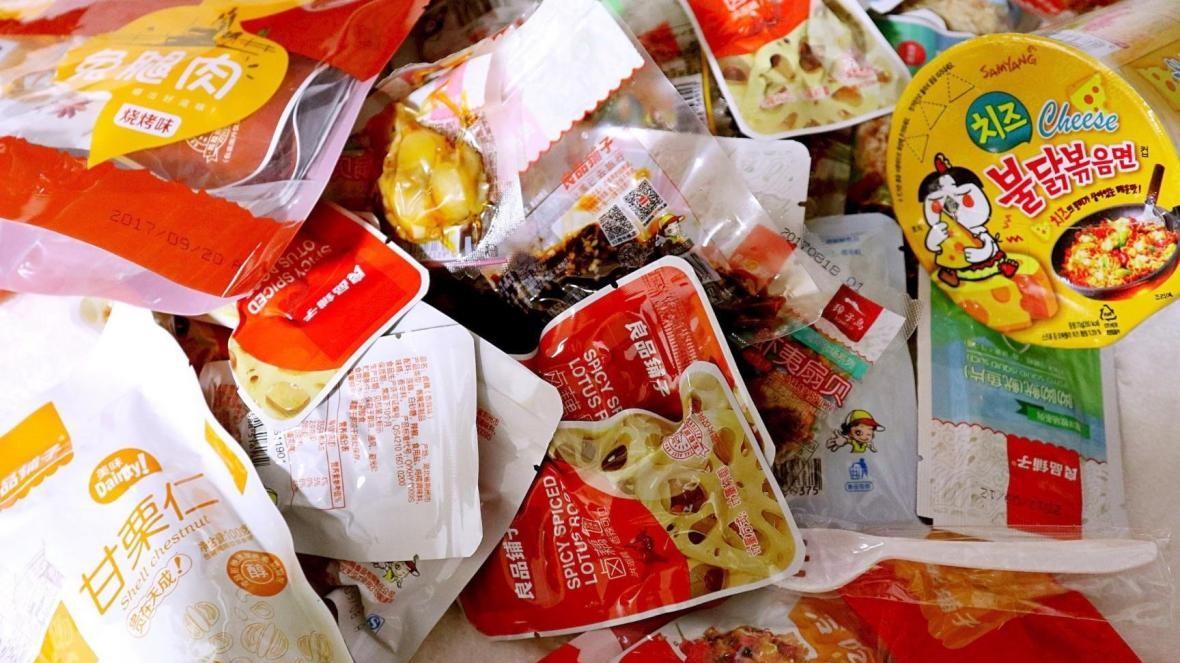 油泼面|建议上班族：别总吃泡面！这4款零食也尝尝，营养美味又解馋