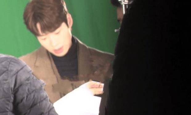 杨幂|魏大勋下班直奔杨幂住所，恋情曝光住街对面方便约会？静候官宣