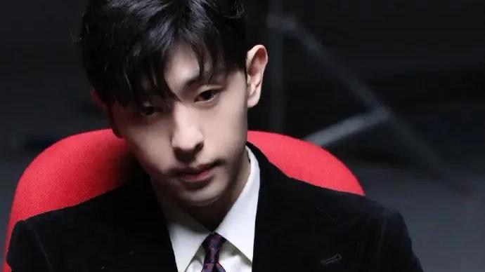 张若昀|邓伦翻车，撕开了娱乐圈的遮羞布