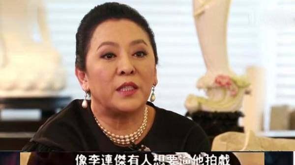 李连杰|李连杰拍《中南海保镖》时，为什么要求9位保镖保护，才愿意拍摄