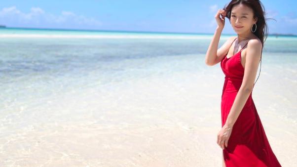 秦岚|已年过四十还未婚的女明星，到底是因为什么而不想结婚呢？