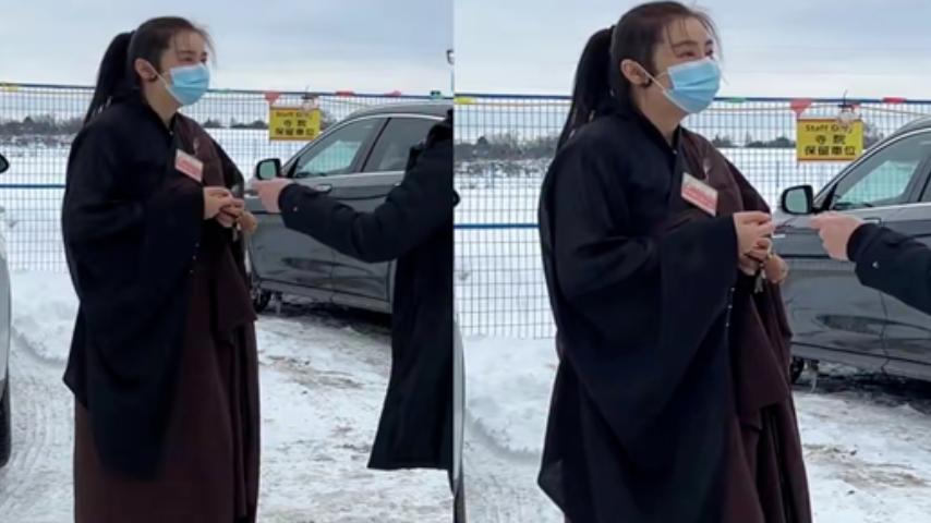 王祖贤|55岁王祖贤形象崩塌，近照判若两人：真正的美人，从不畏惧这一点