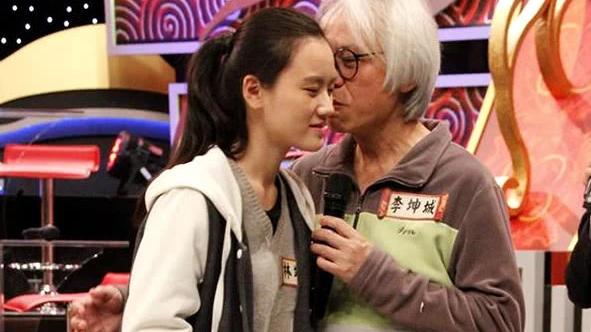 林靖恩|17岁嫁大40岁老公，“爷孙恋”女主怀孕后现状曝光：真相和你们想的不一样