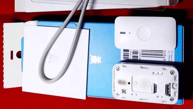 键盘|没有屏幕键盘照常用，这款小巧的学生电话，一键开启的功能很实用