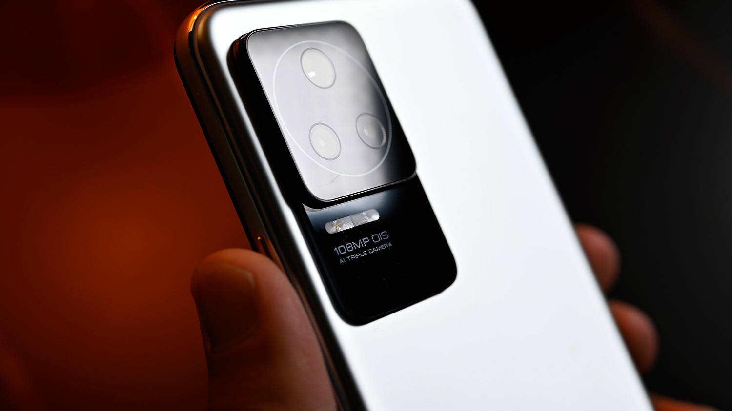 iPhone|公认“零差评”的3款手机，2022年最值得入，三五年不卡顿