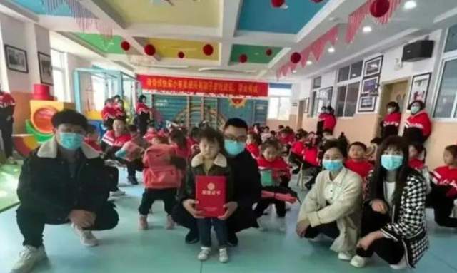 杜新枝|太尴尬！杜新枝晒自己剖腹产手术刀口，却惨遭他人用事实打脸