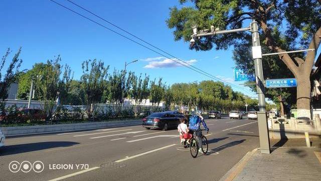 高通骁龙|“正装野兽”拯救者Y70：骁龙8+惊艳之作，视觉手感的绝妙体验