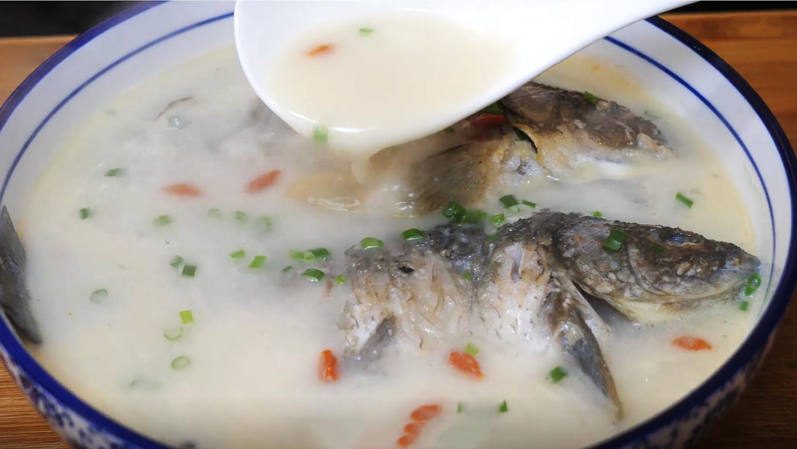 荷尔蒙|女人步入更年期，如果不差钱，建议常吃6种食物，益气补血气色好