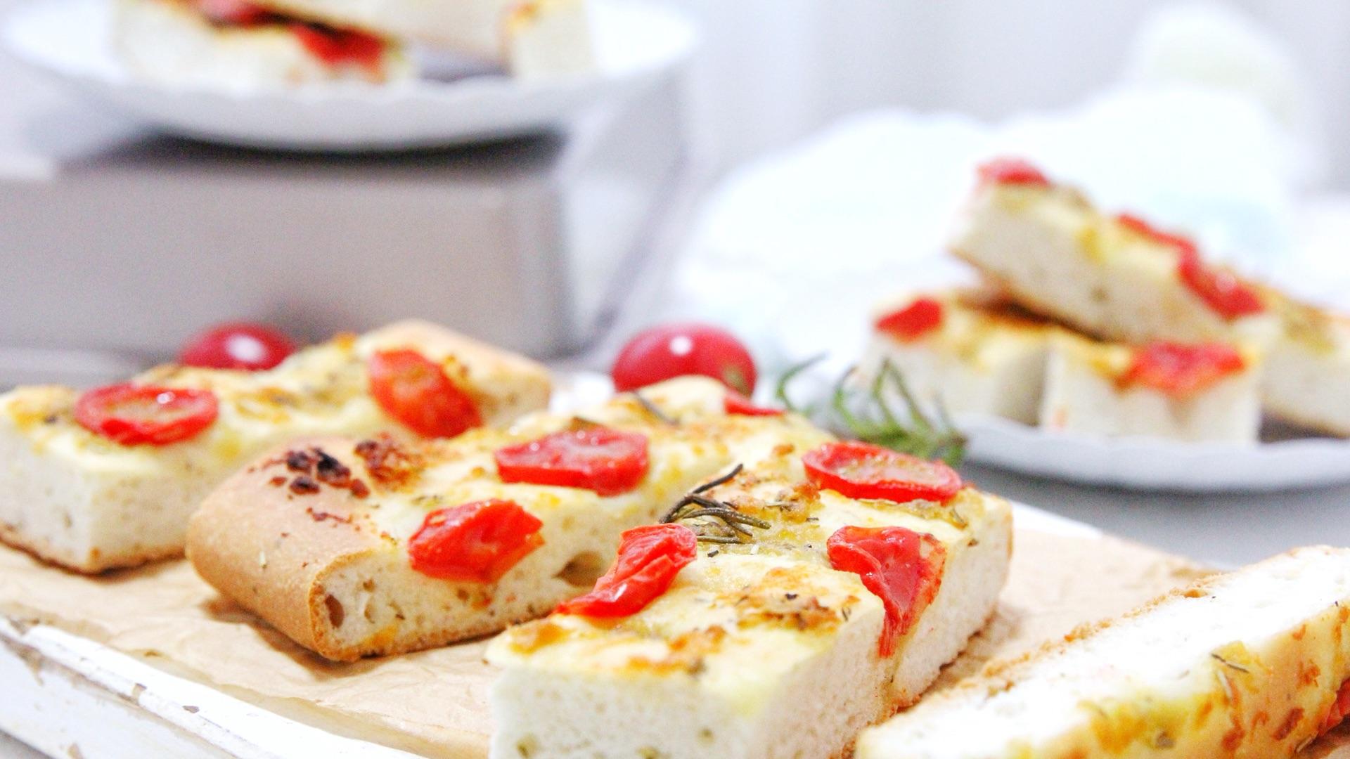 米饭|把春天烤进面包里，外酥内软，居然比披萨还好吃