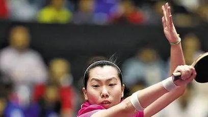 李晓霞|李晓霞要挑战女乒新生代，每局让球5分！球迷：对阵王曼昱难取胜