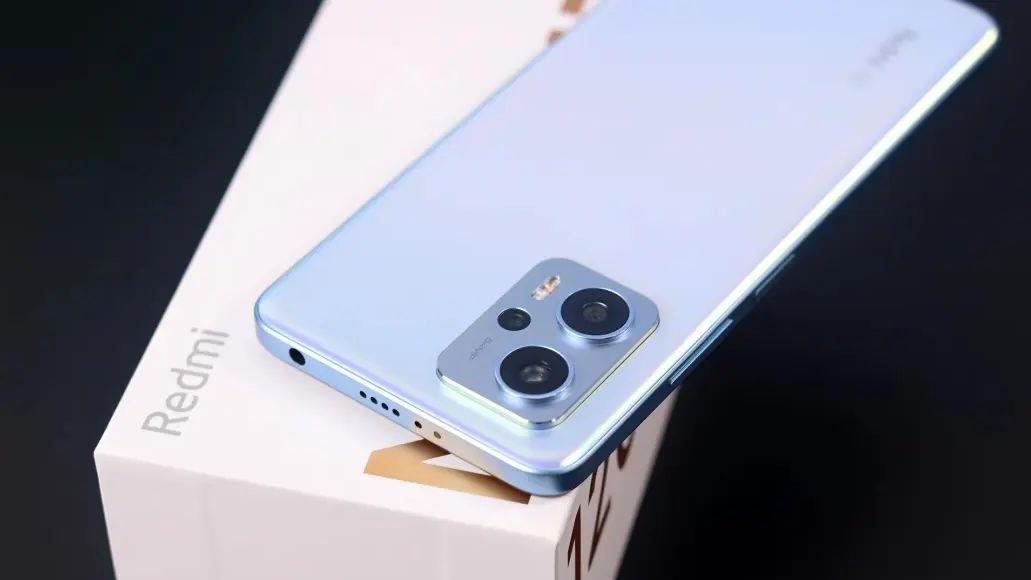 电池|预算1500~2000元，这3款手机可稳定使用三五年，闭眼买也不会亏