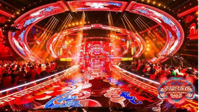 春晚|卫视春晚北京上海出众，贾冰宋小宝小品刷屏，唐嫣杨颖跨界表现好