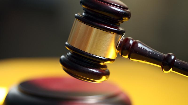 职场故事|办公室里致伤讨薪者，山字河机场一项目部职员被判定为个人行为