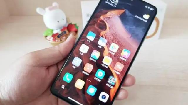 耳机|为什么越来越多人喜欢买红米手机？这3点是关键，看完就明白了