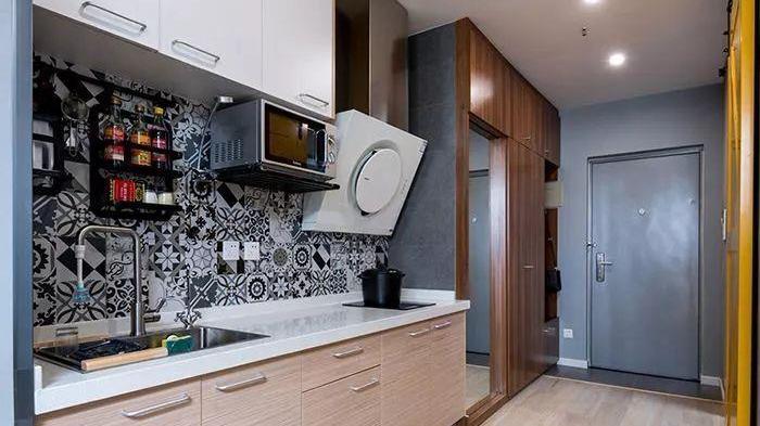 32㎡的直门独公寓，层高2米7也装LOFT隔层，堪称小户型设计典范！