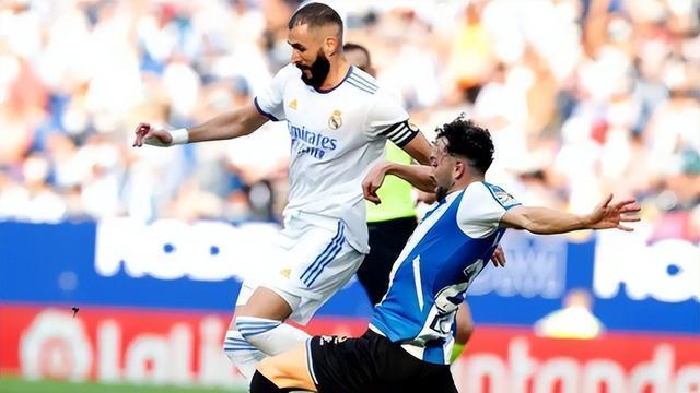 皇家马德里|皇马9位太太世纪同框！都是极品白富美，库尔图尔女友艳压群芳