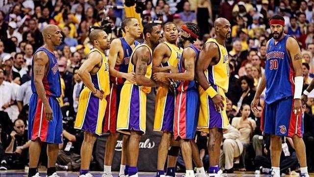 湖人队|NBA哪一年常规赛还没开始，总冠军归属就已经没有悬念了？
