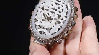 鼻烟壶|旧藏【银制镶百宝和田玉 鼻烟壶】