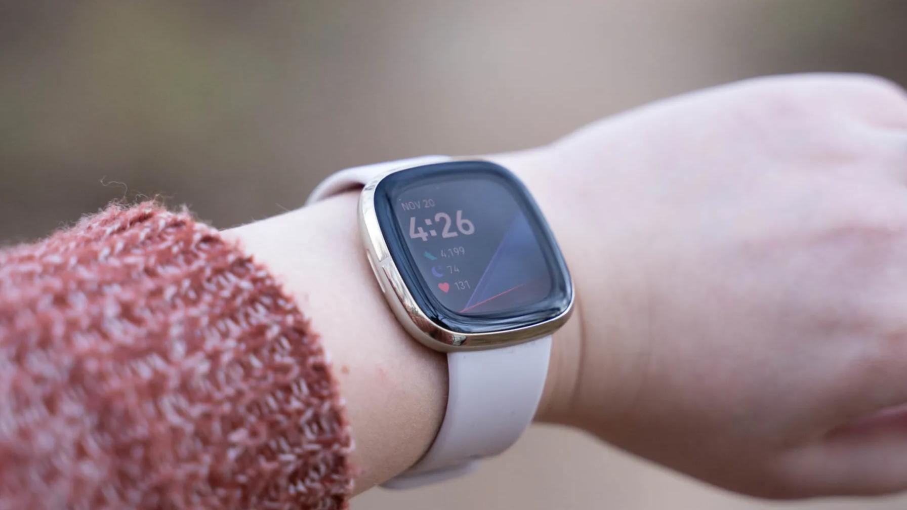 Fitbit|Fitbit智能手表导致用户烫伤，并拒绝退款