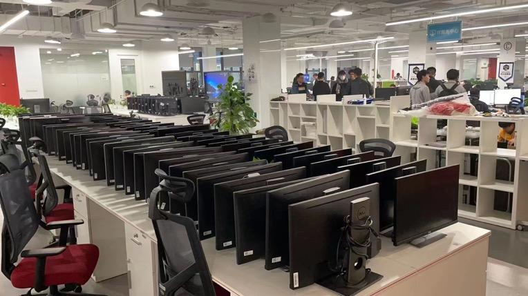 b-2轰炸机|京东、滴滴大裁员？有赞工牌回收箱爆满？互联网裁员潮真的来了？