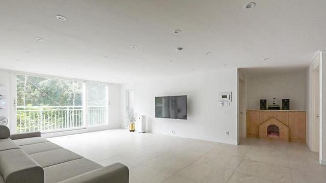 “低欲望”生活久了会上瘾，118全屋没几件家具，空无一物超舒服