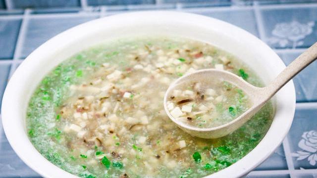 退休|建议中老年人：退休后不管有钱没钱，4样食物要多吃，常吃少生病