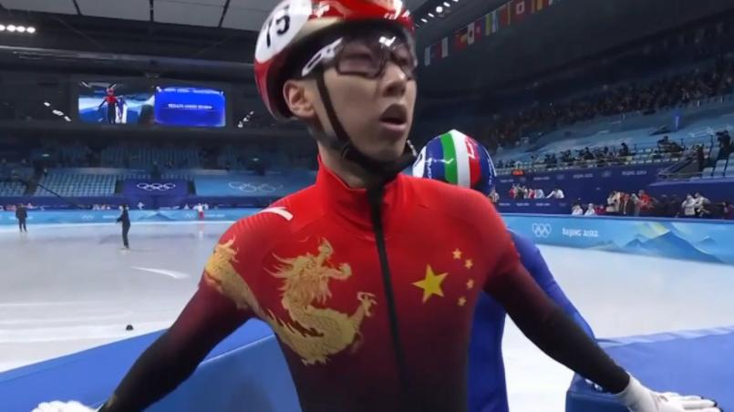 米兰|心疼安凯！中国队2人一轮游，王濛生气：别放这画面，对手没犯规