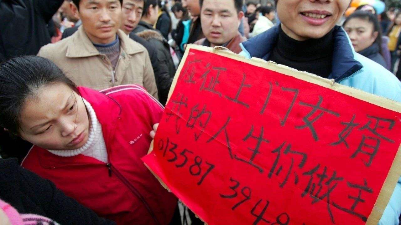 招聘|97年小美女招上门女婿，看完她的招聘条件，网友们都不淡定了