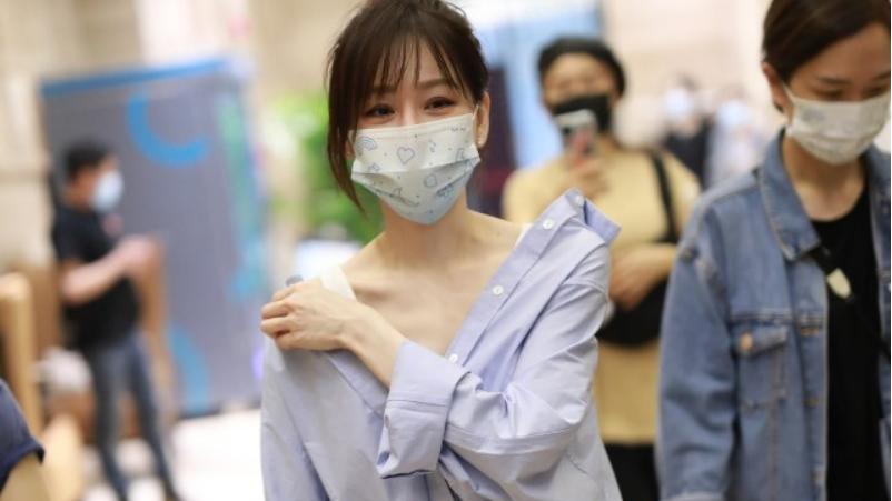 王心凌|王心凌也是阿姨辈的人了，可穿着打扮还跟小姑娘一样，哪里像39岁