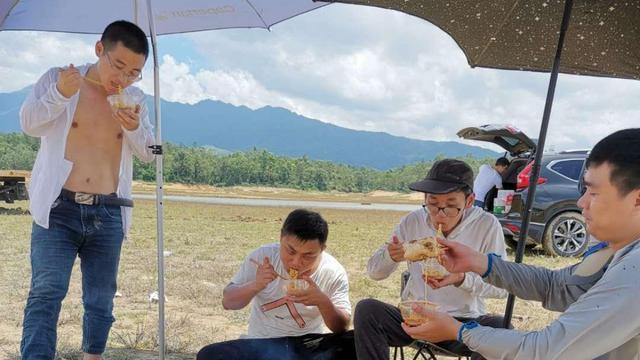 饵料|遇到“好人”钓友是什么体验？渔获倒是其次的，重要的是开心