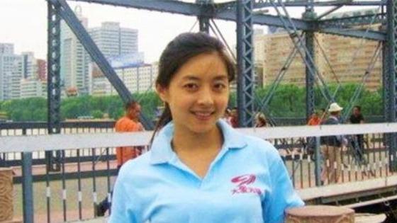 主持人|佟瑶：曾是知名女主持人，因醉酒在路边“小解”，不幸命丧江边