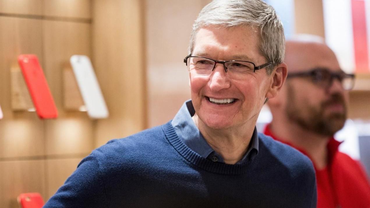 洋码头|苹果公司成世界第五大经济体，CEO库克年薪超6亿，股东集体反对