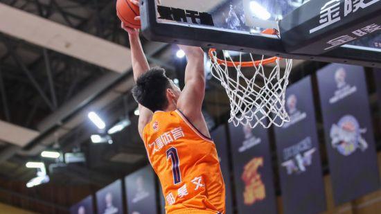 男篮|13投砍下32分！男篮新星尽情展现天赋，休赛期将再冲击NBA
