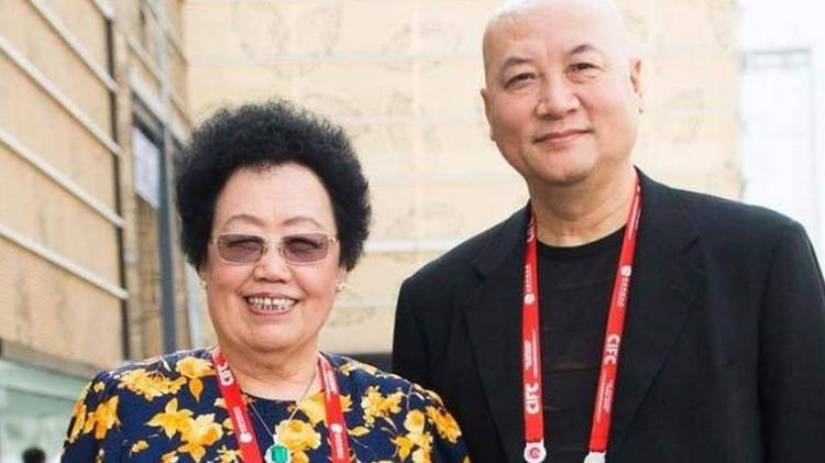 何超云|被富婆抛弃的3位男星，有一位年过50也不闲着，软饭也不好吃啊