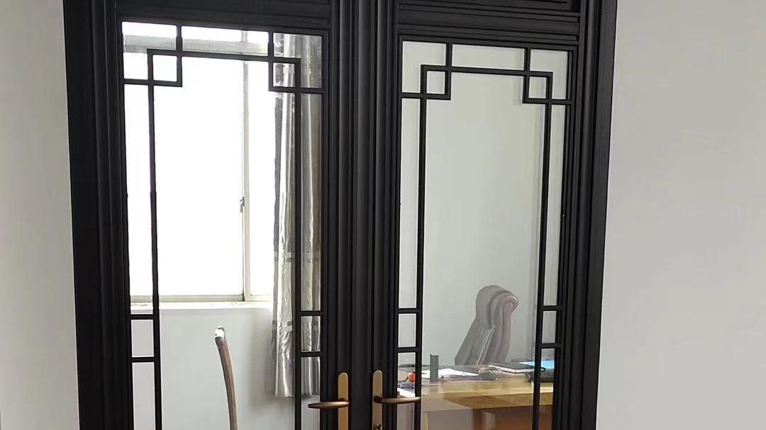 仿古铝合金门窗设计加工的性能特点有哪些