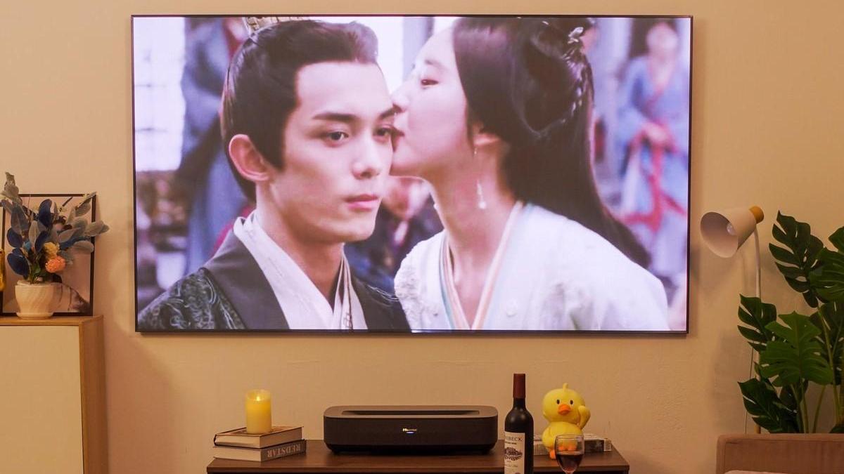 激光电视|海信全色激光电视80D9H系列成追剧必备良品？护眼是“杀手锏”