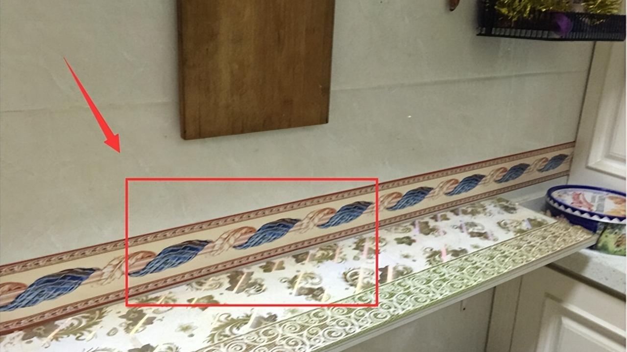 听师傅说贴腰线要多加钱，媳妇用了这个办法，没花一分人工费！