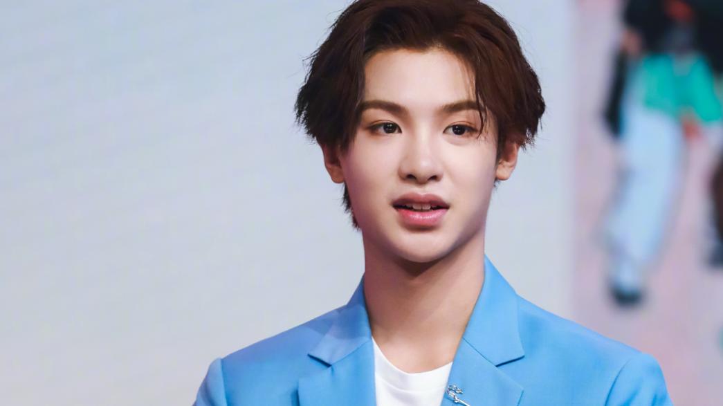 撒贝宁|黄明昊不会唱跳，却被乐华选中，与撒贝宁合作靠推理圈粉！