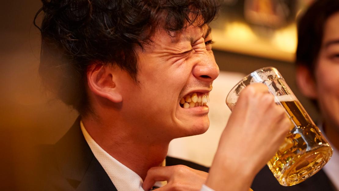 心肌梗塞|比久坐还伤身的4大习惯，不仅伤害身体，还堵血管、毁皮肤