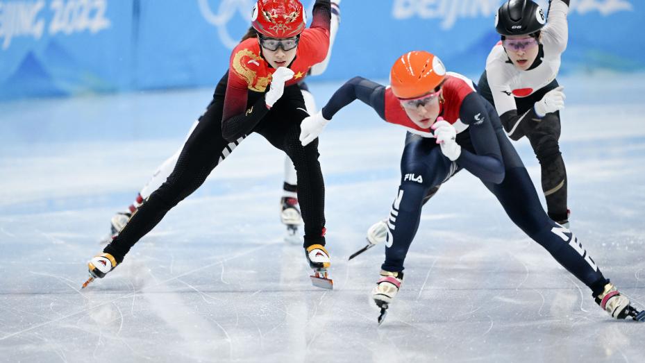 王濛|中国短道速滑再丢一金，3朵金花无缘半决赛，王濛解说很是无奈