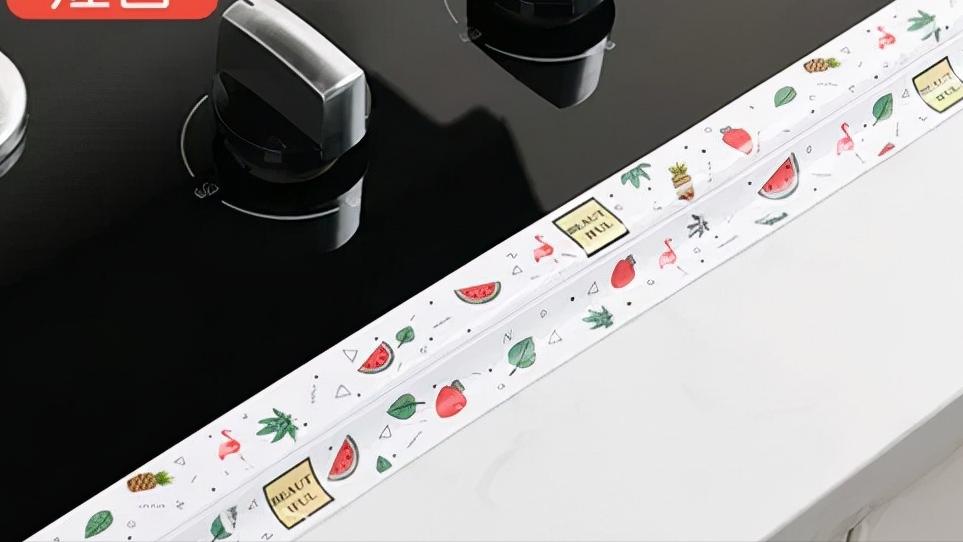 水槽边玻璃胶发霉了，还傻傻用玻璃胶？学会这么做，跟新装的一样