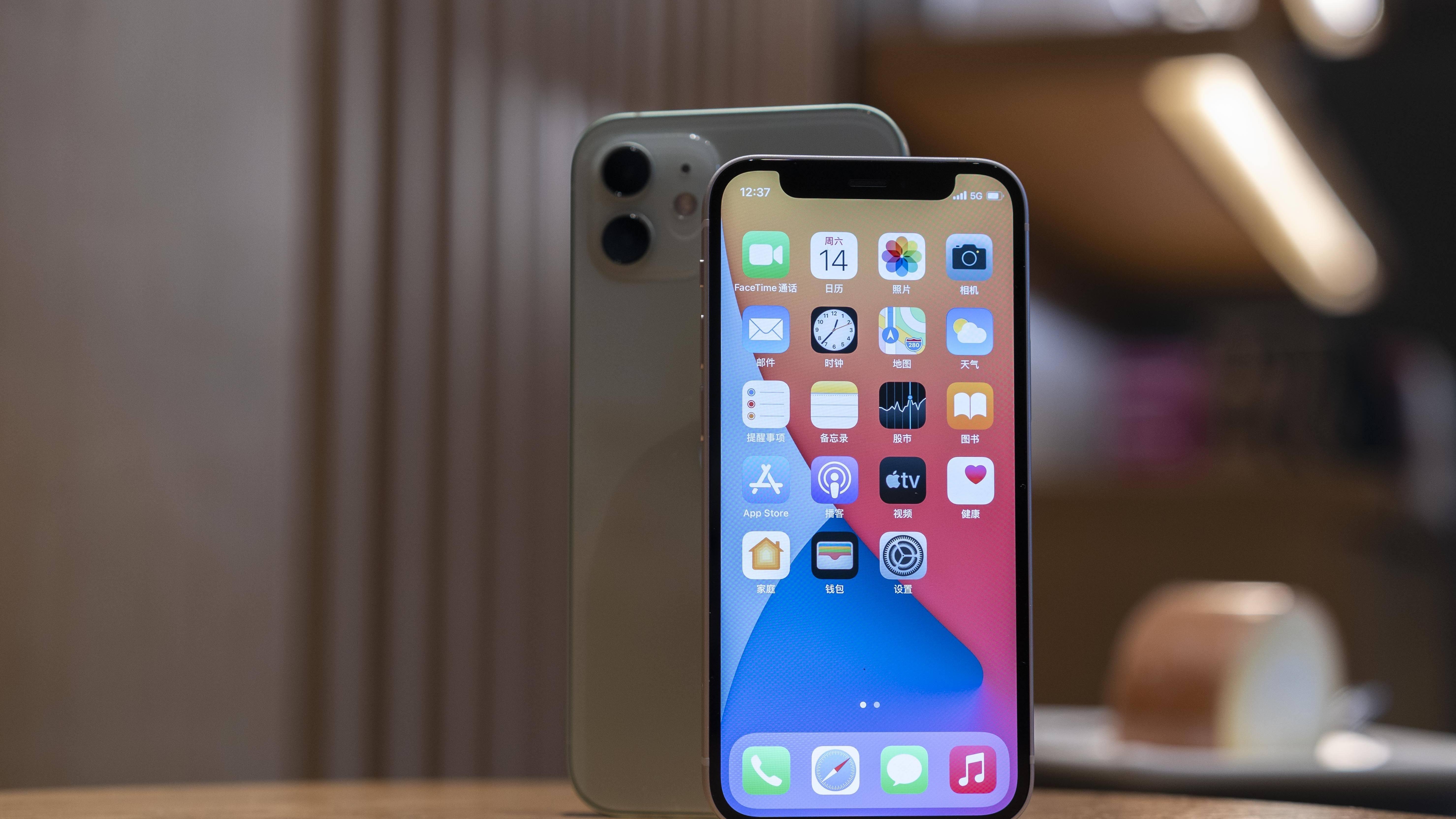 iPhoneSE|A15处理器+超小机身+无全面屏，这样的iPhoneSE3你有兴趣吗？