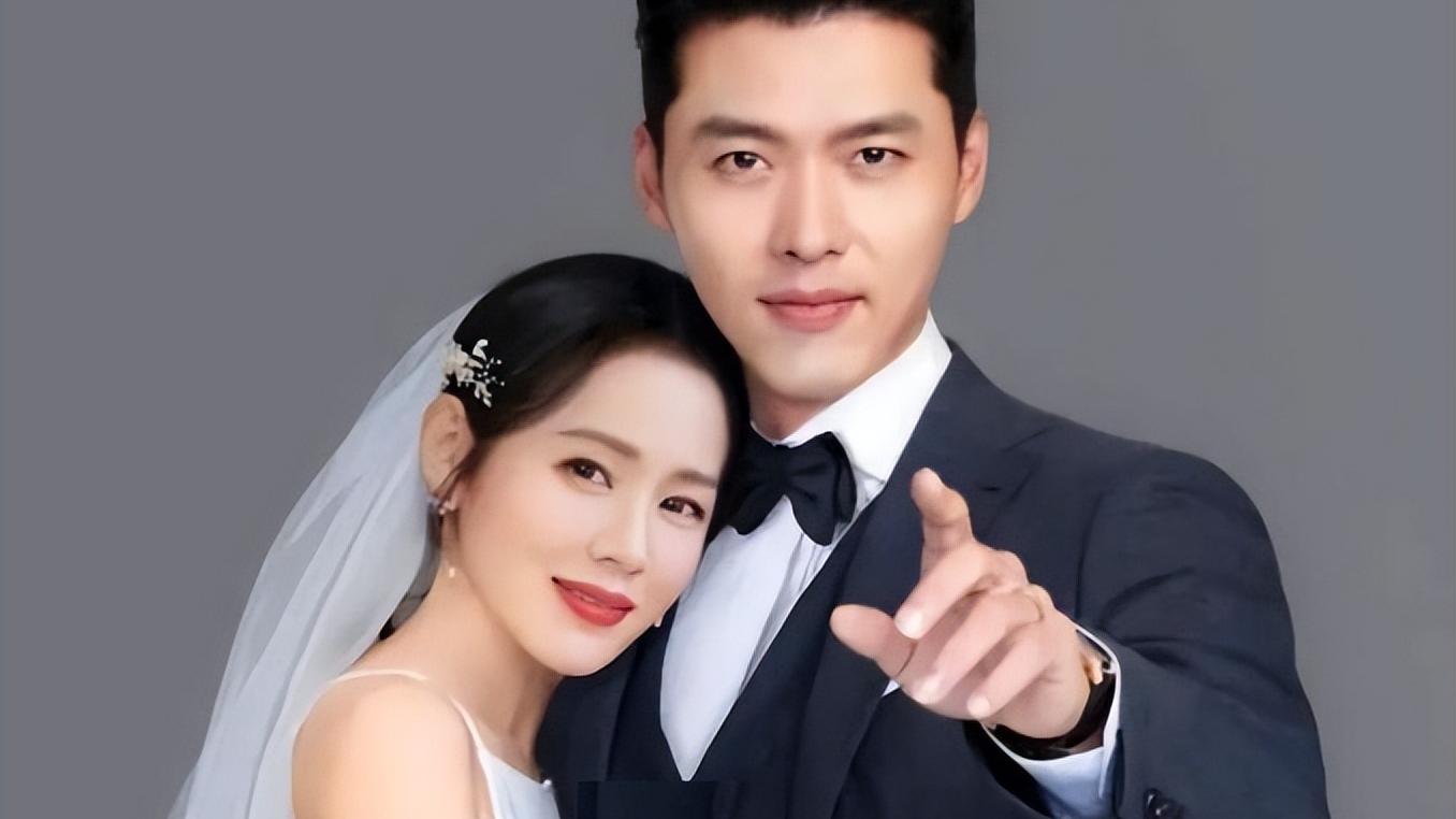 顾魏|孙艺珍玄彬婚礼举行：粉丝赶往婚礼举行地，送各种新婚卡片和祝福