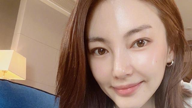 明星素颜|85花的素颜状态：倪妮眼袋重，杨颖肤色暗沉，赵丽颖眉毛杂乱